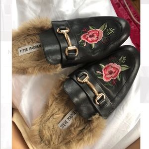 STEVE MADDEN FUR/ Faux Leather Slides